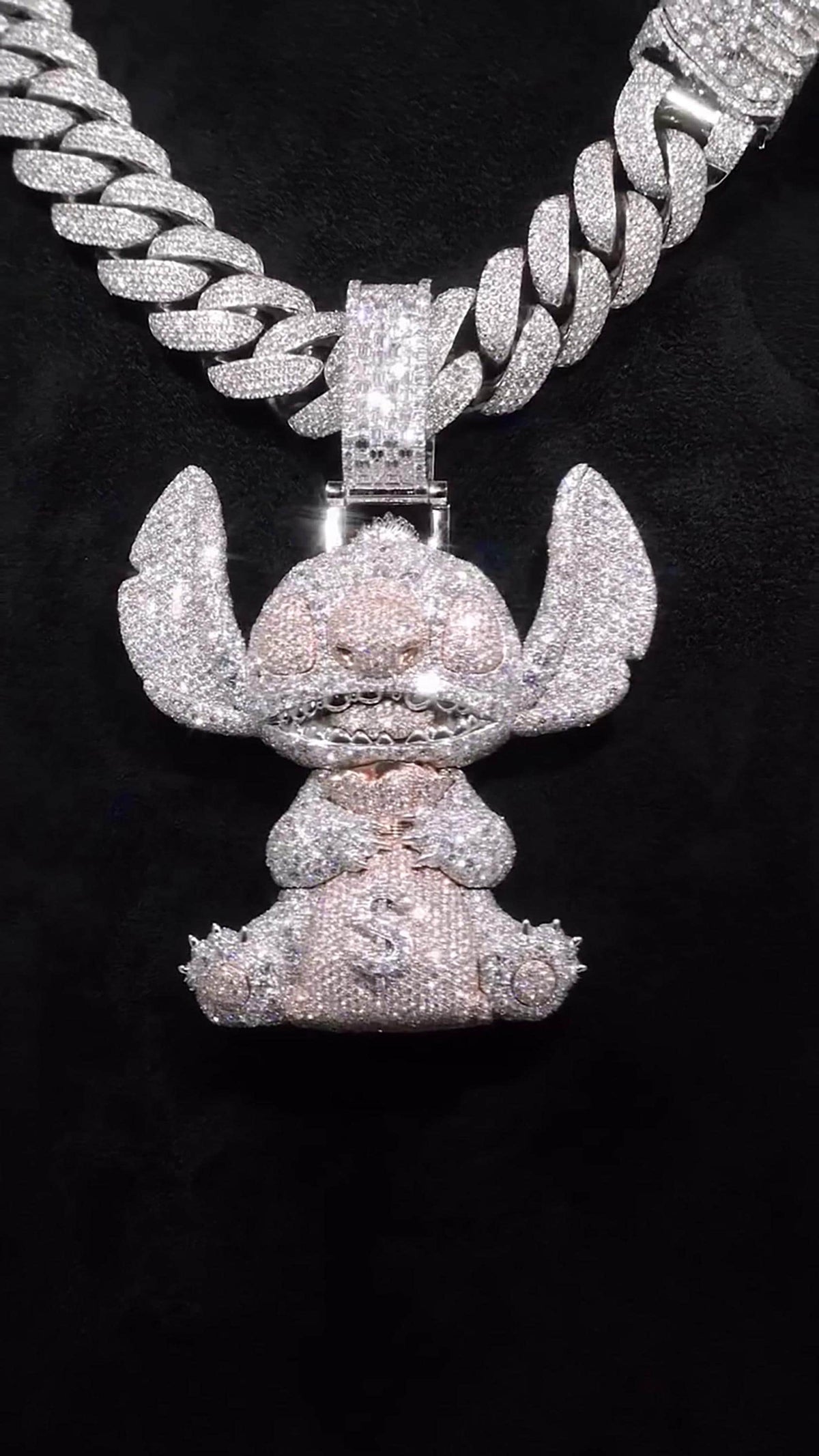 Custom Moissanite Character Pendant, 3D Money Bag Design, 925 Sterling Silver, Iced Out Hip Hop Jewelry