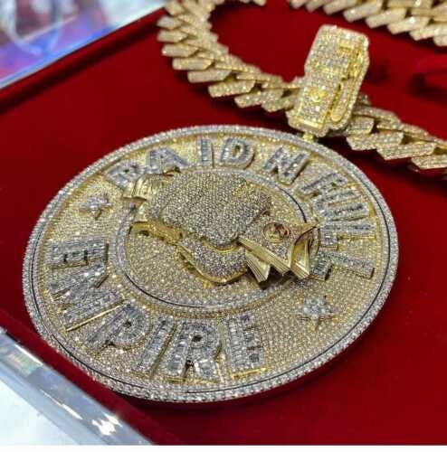 8Ct Round Cut Moissanite Diamond Men's Customized Word Pendant 10K Yellow Gold, Fully Iced Out Men's Hip-hop Pendant