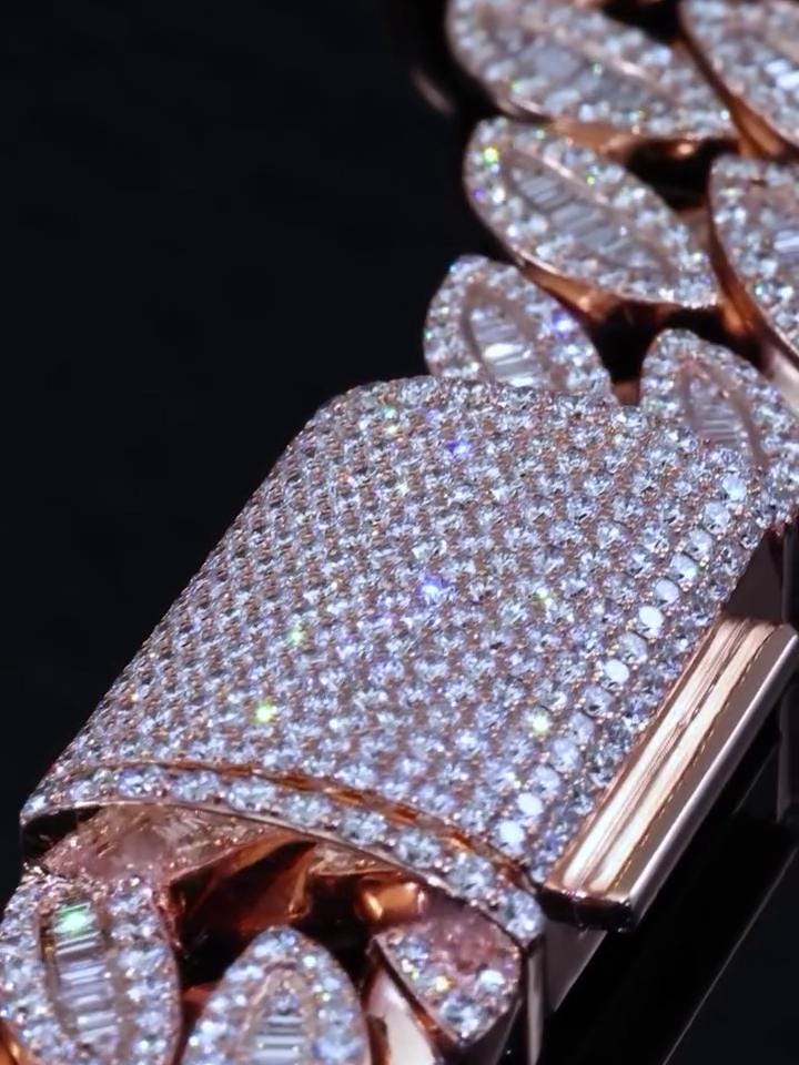 18mm Moissanite Cuban Link Chain – Iced Out Necklace with Baguette & Round Cut VVS Moissanite, Passes Diamond Tester