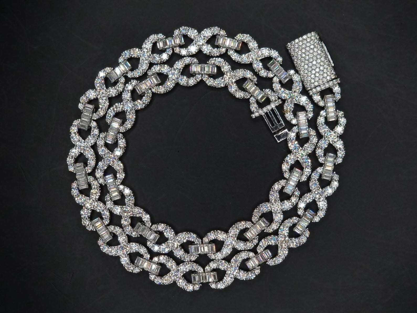Infinity Link Chain 10mm, VVS1 Quality Round-cut Moissanite Diamond, Pass Diamond Tester