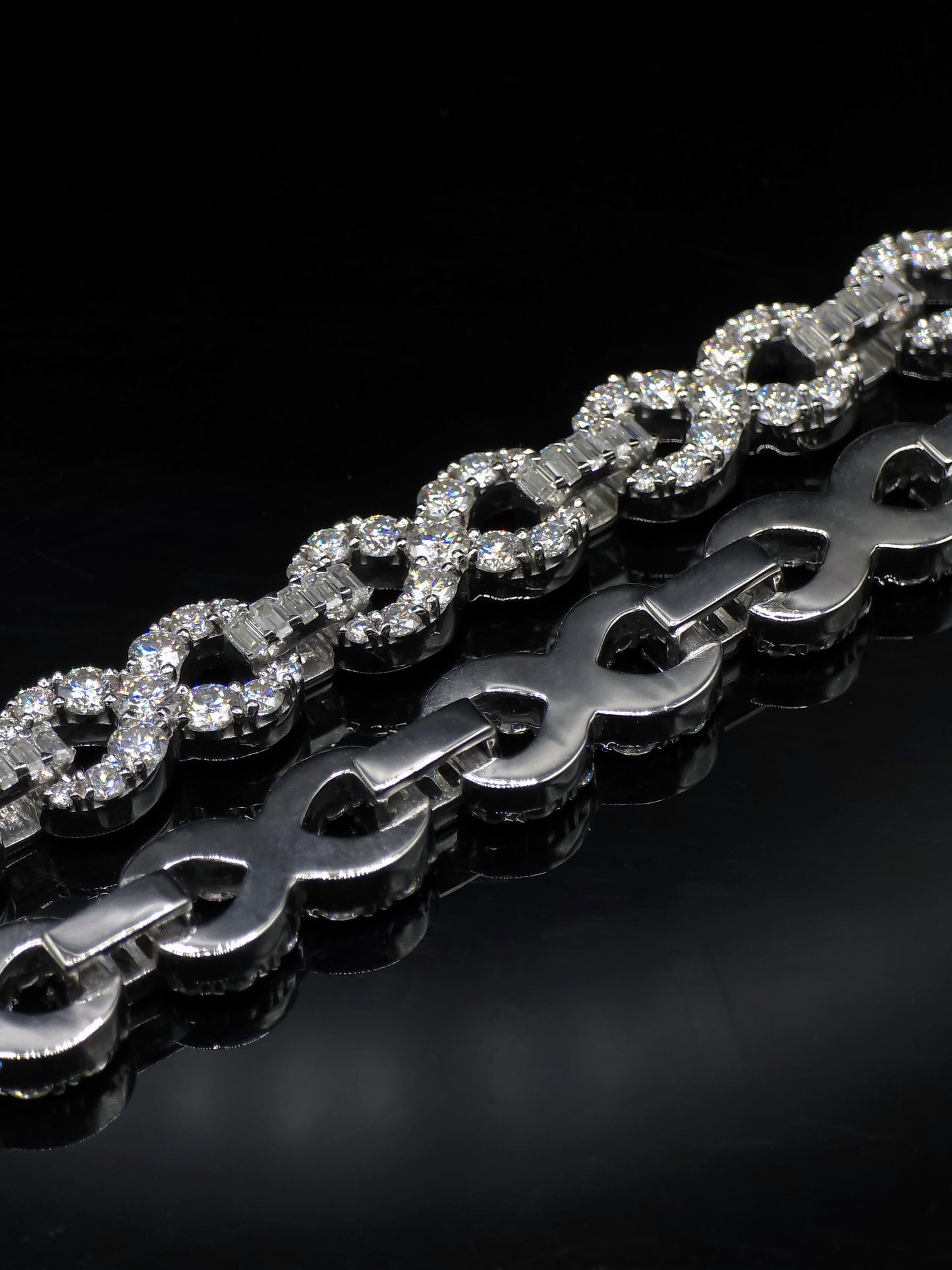 Infinity Link Chain 10mm, VVS1 Quality Round and Emerald-cut Moissanite Diamond, Pass Diamond Tester