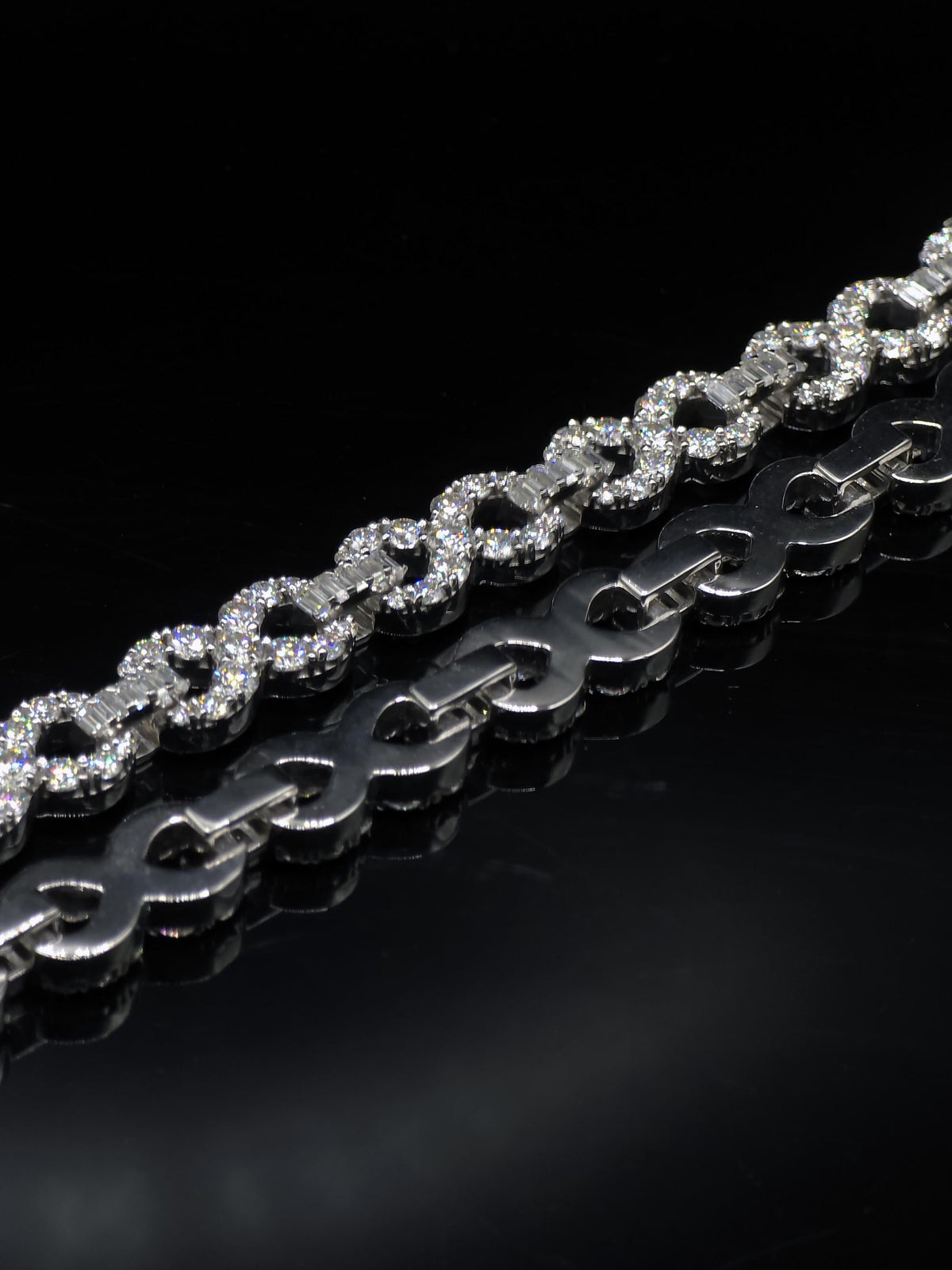 Infinity Link Chain 10mm, VVS1 Quality Round and Emerald-cut Moissanite Diamond, Pass Diamond Tester