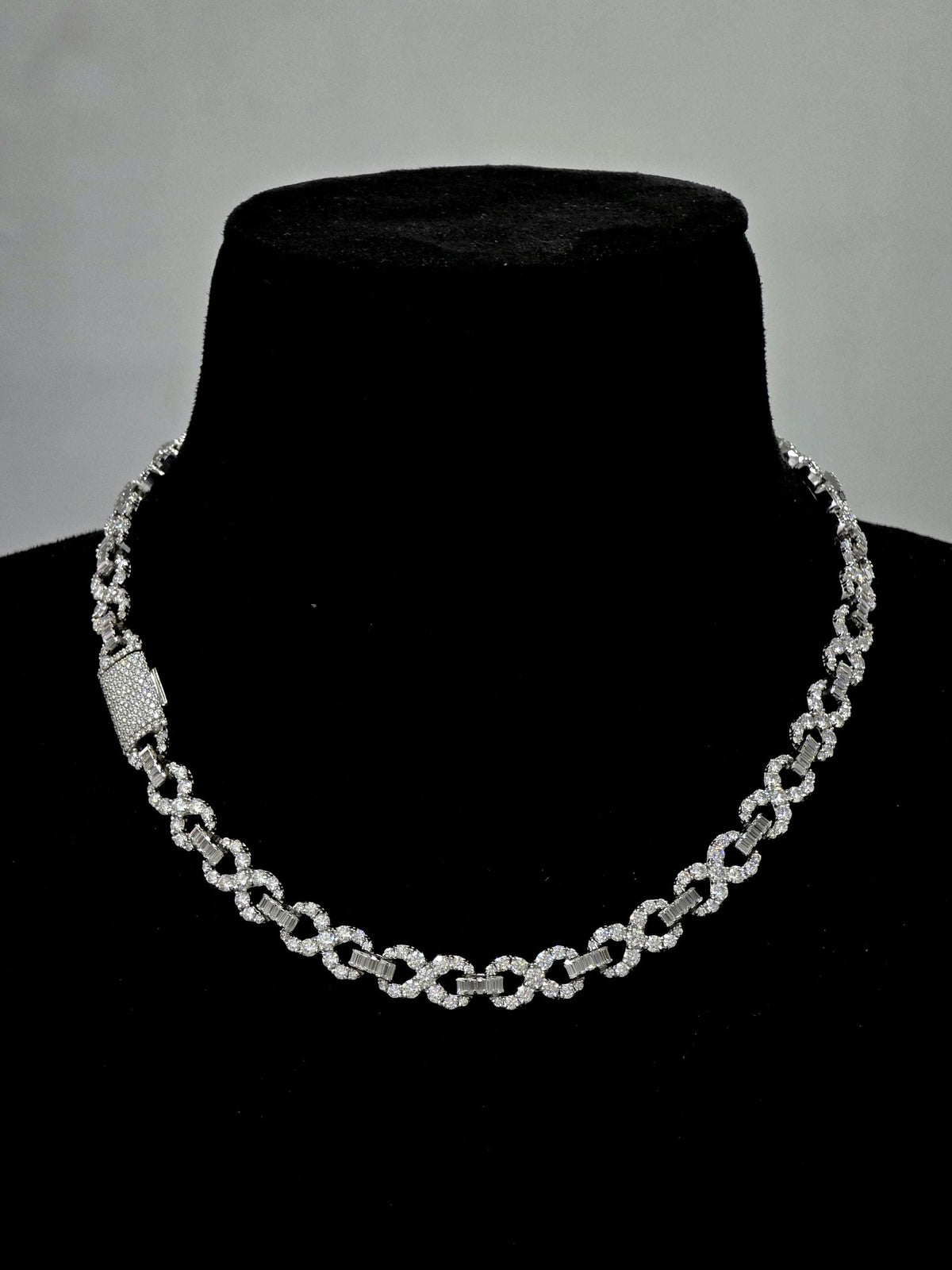 Infinity Link Chain 10mm, VVS1 Quality Round and Emerald-cut Moissanite Diamond, Pass Diamond Tester
