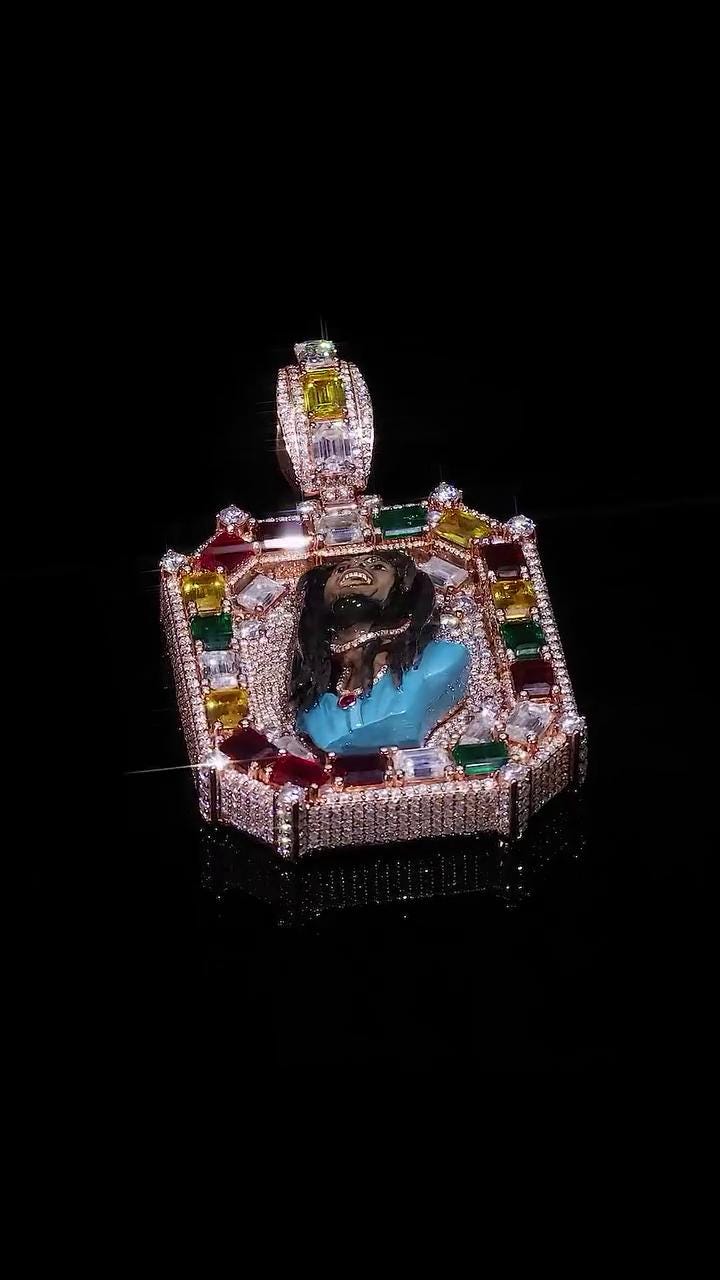 Custom 3D Portrait Pendant, Iced Out Moissanite Medallion, Rose Gold 925 Silver, Lab Gemstone Frame, Solid Back
