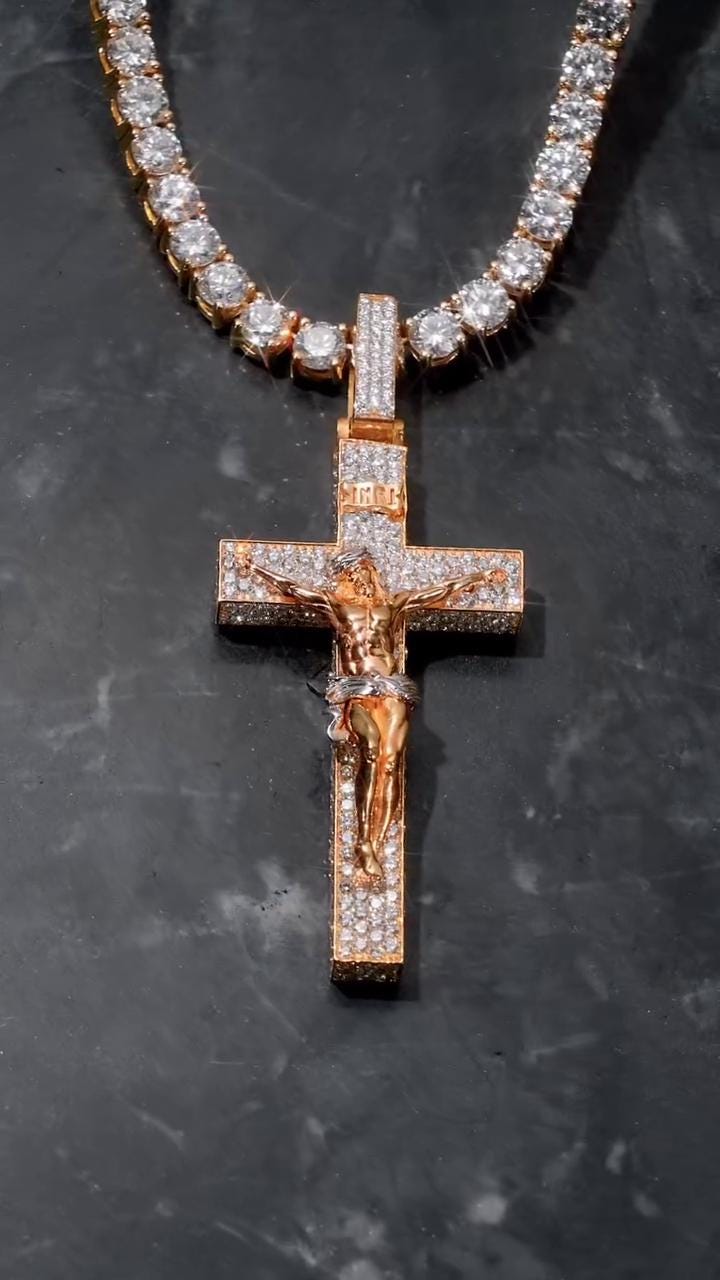Iced Out Crucifix Pendant Necklace, VVS Moissanite Jesus Cross Pendant, 925 Sterling Silver Christian Necklace, Hip Hop Religious Jewelry