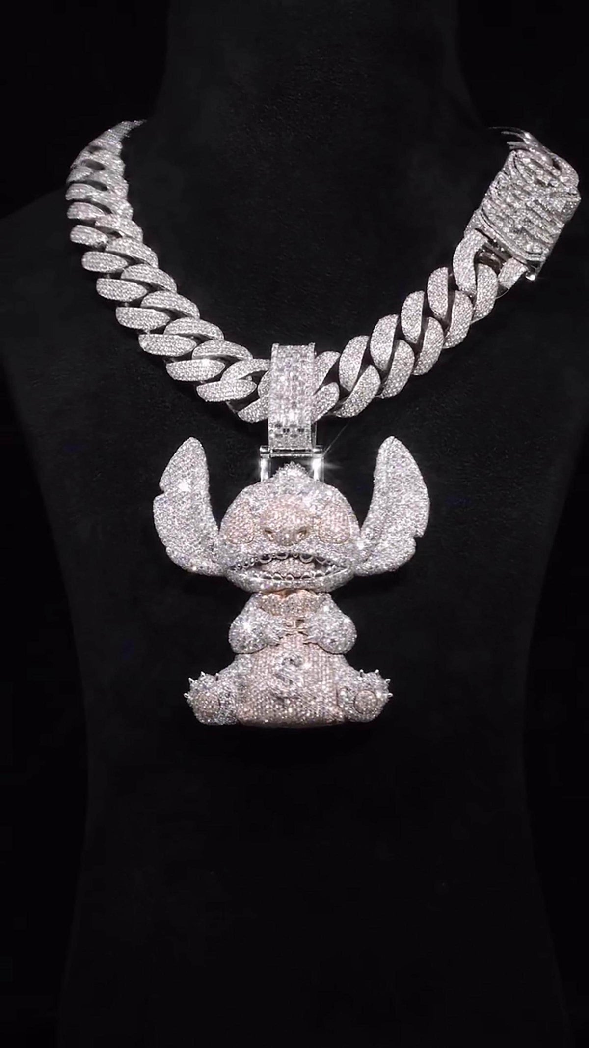 Custom Moissanite Character Pendant, 3D Money Bag Design, 925 Sterling Silver, Iced Out Hip Hop Jewelry